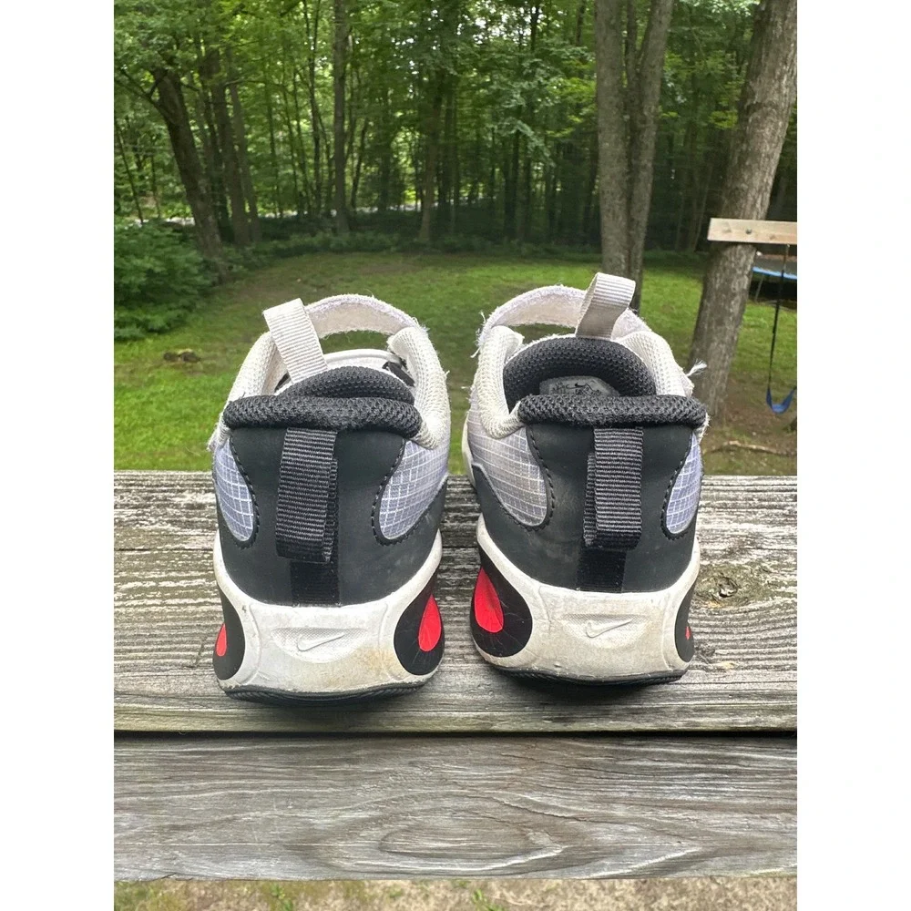 Nike Air Max Motif Kids Shoes White Black Red FN4459-102 Size 12.5C